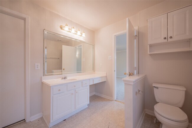 Building Photo - 9414 Lerin Ln