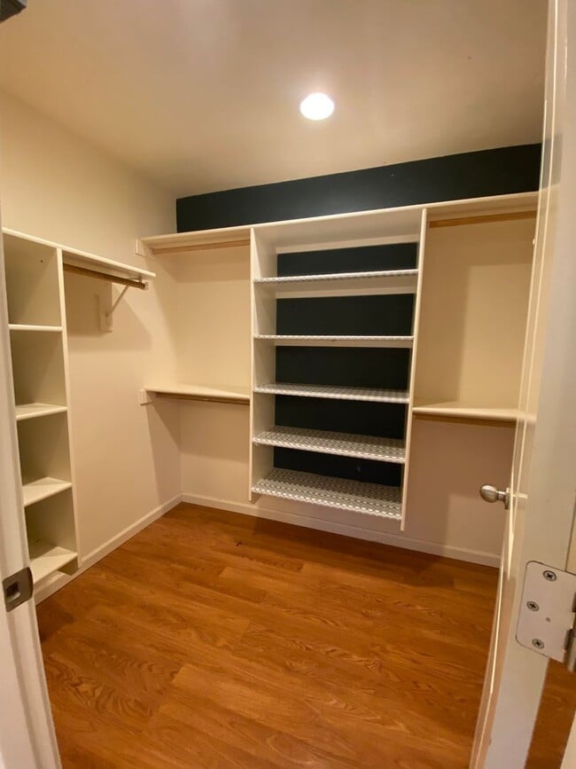 Building Photo - Move-in special $500 Off first month's ren...