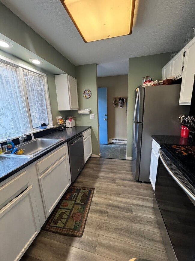 Building Photo - 3 Bedroom Condo in Hanover