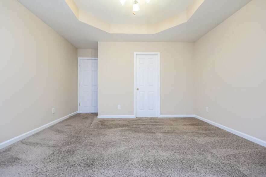 Building Photo - 2230 Gateview Ct