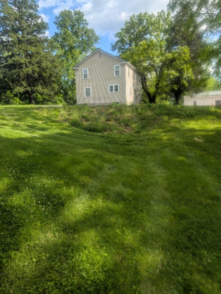Primary Photo - 4899 N Old State Rd