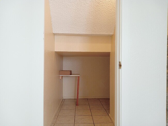 Building Photo - 33662 Whispering Palms Trail