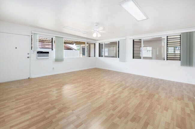 Building Photo - Spacious, 4 bedroom 2 bath single family home in Mililani! *First showing on Monday, January 5th ...