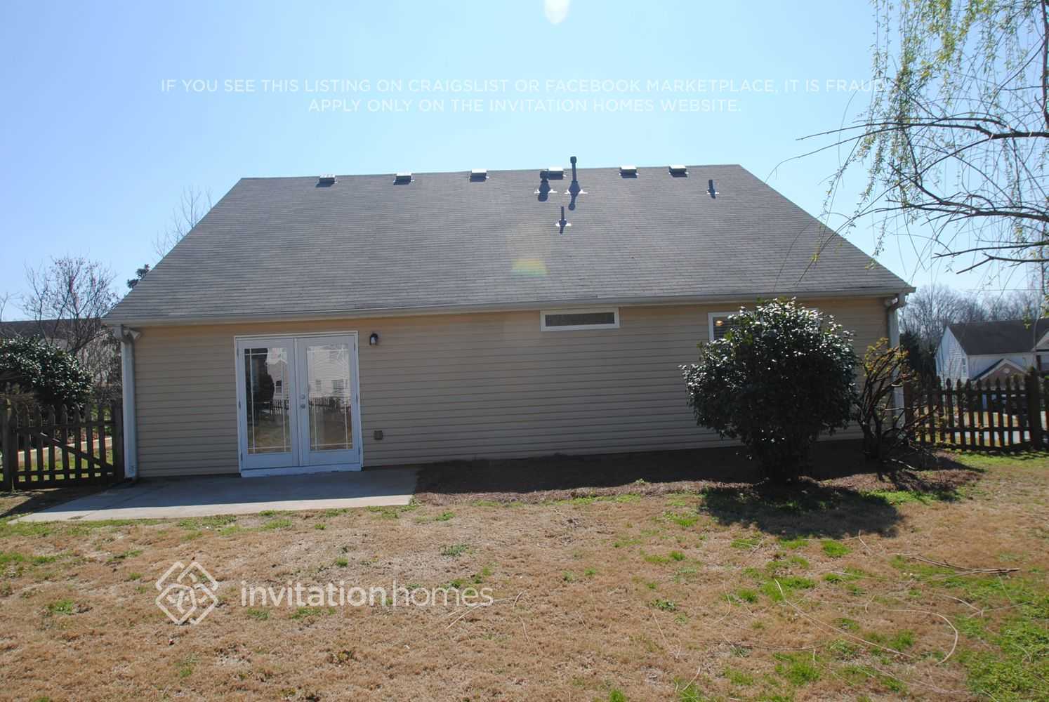 Building Photo - 4665 Pine Isle Way