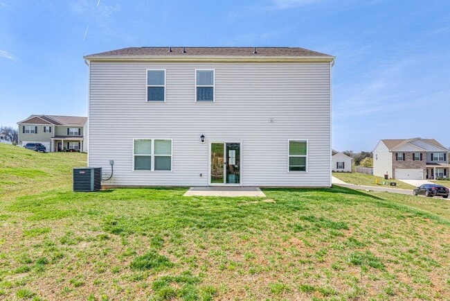 Building Photo - 322 Heritage Crossing Dr