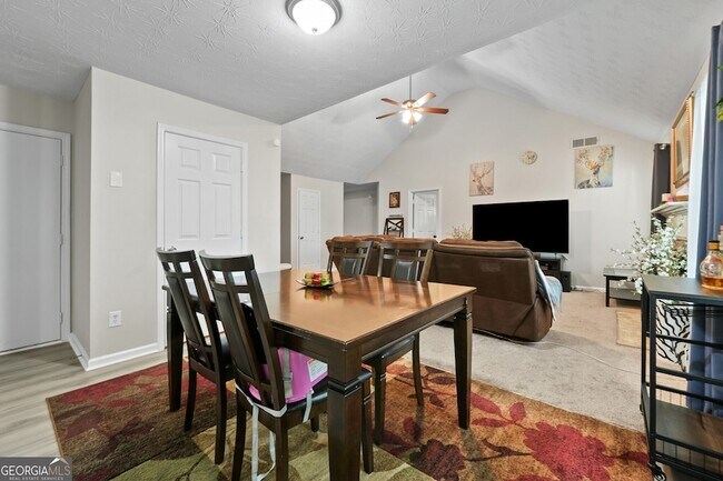 Building Photo - 30 Zebulon Pl