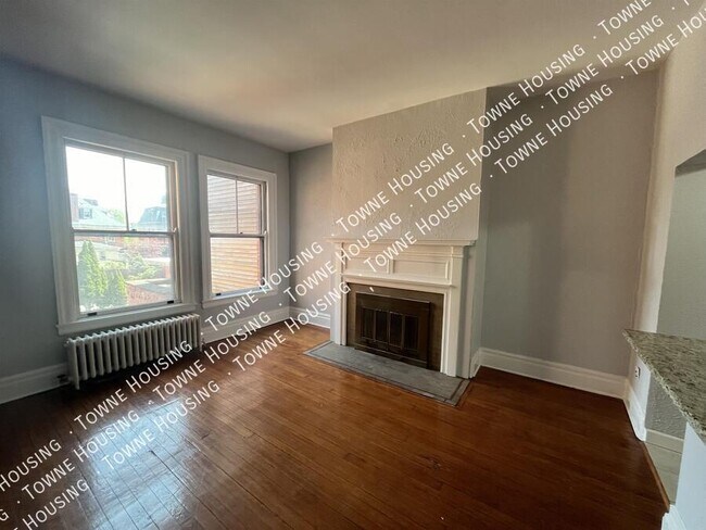Building Photo - 487 Delaware Ave