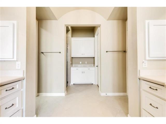 Building Photo - 917 Pleasant View Dr