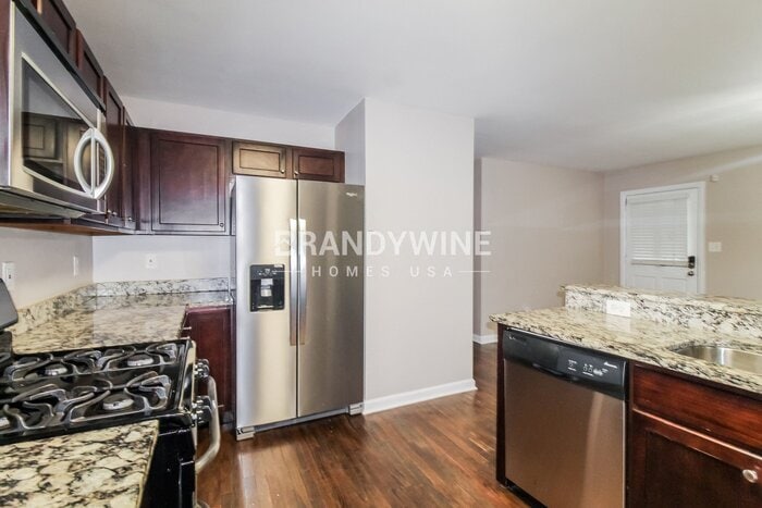 Building Photo - 3292 Westmart Ln