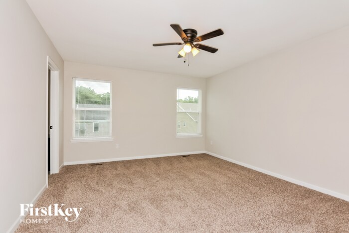 Building Photo - 1720 Woods Mill Dr