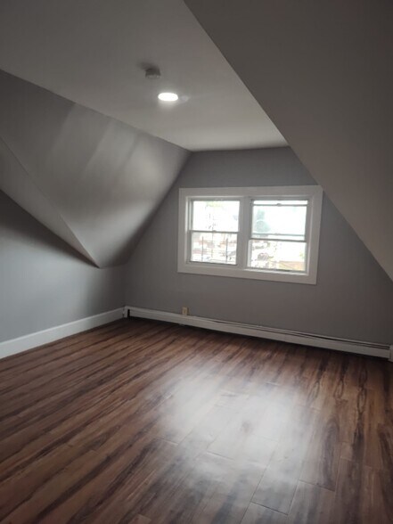 Building Photo - 71 Haledon Ave