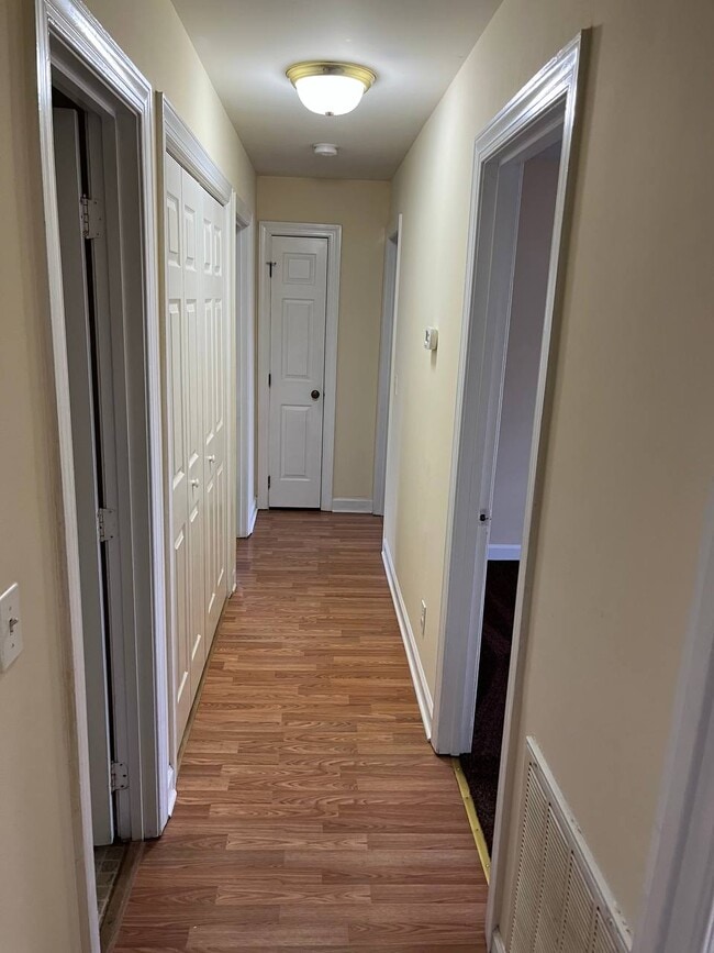 Building Photo - 8100 Winsters Fax Ct