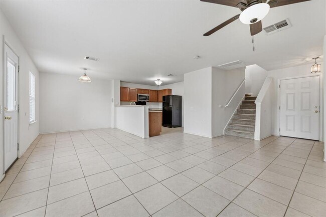 Building Photo - 7409 Elk Pass Dr