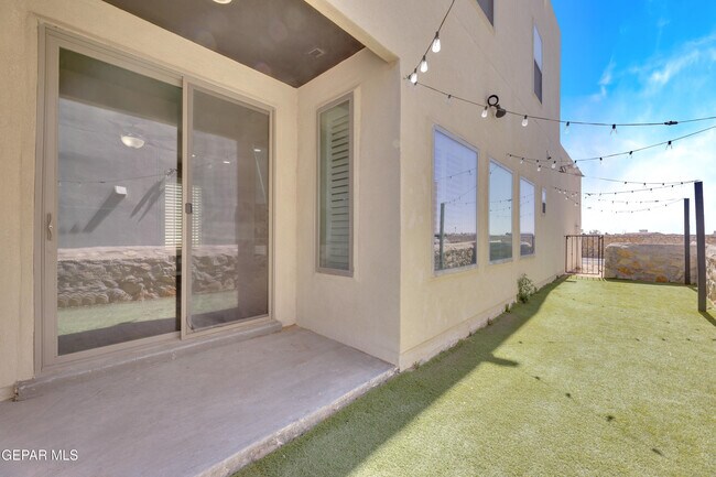 Building Photo - 4529 Mark Avizo St