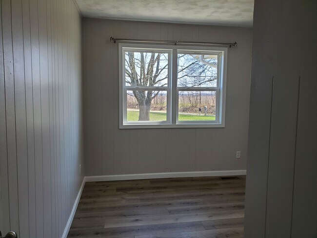 Building Photo - 475 County Rd 525 N