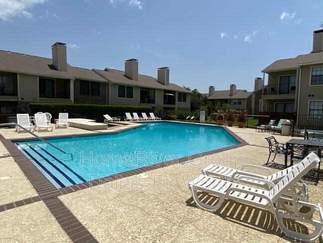 Building Photo - 4748 Old Bent Tree Ln