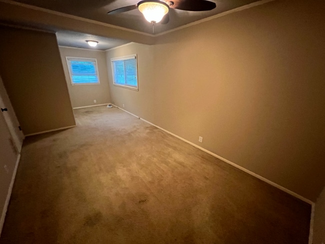Building Photo - 2121 W Wedington Dr