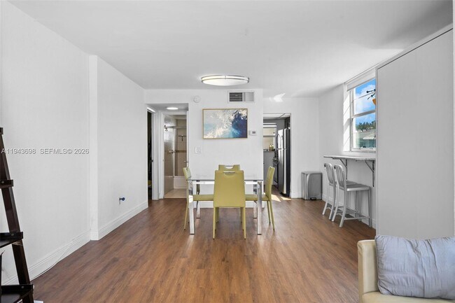 Building Photo - 631 Jefferson Ave