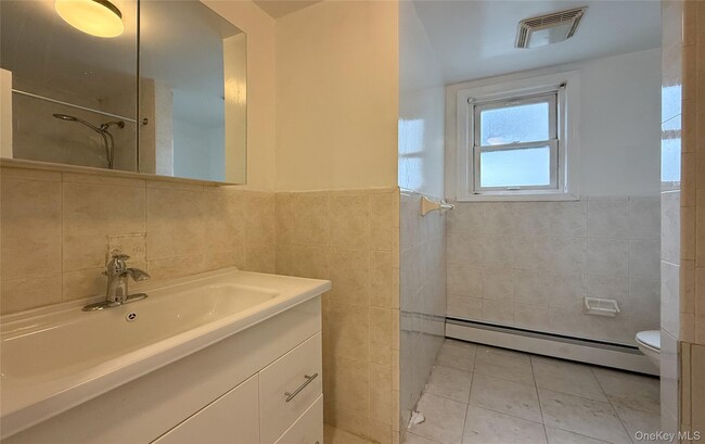 Building Photo - 33-30 145th Pl