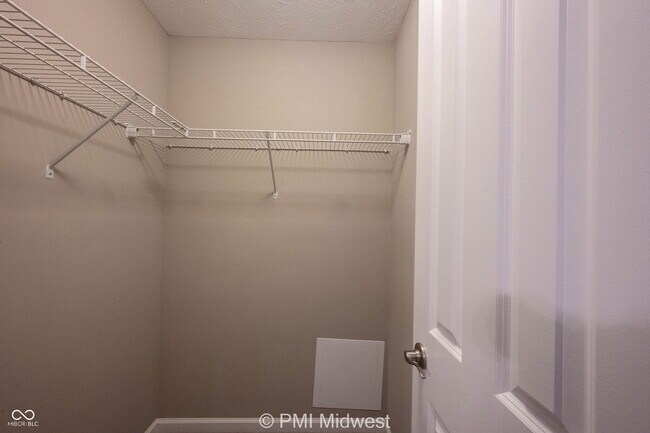 Building Photo - 4642 Creighton Ln