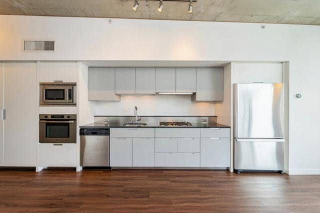 Building Photo - 1 bedroom in Seattle WA 98109