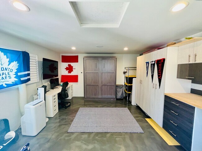 Building Photo - Stunning 3 Bed 2 Bath Downtown Sunnyvale w...