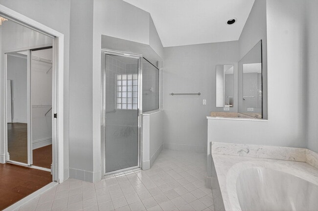 Building Photo - 6502 Brava Way