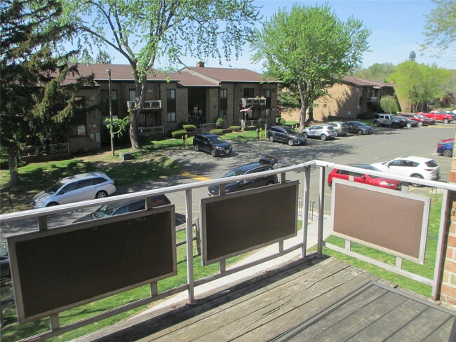 Building Photo - 15 Brevoort Dr