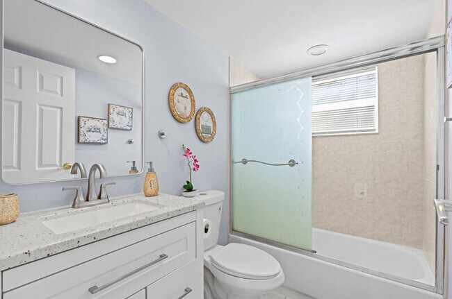 Building Photo - 212 Tuscany D