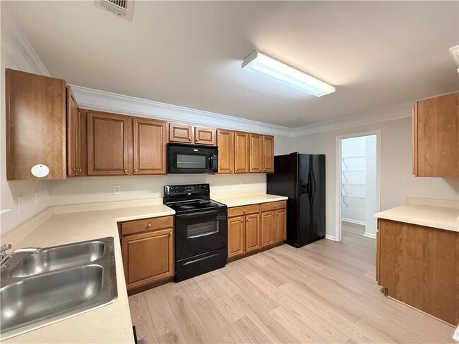 Building Photo - 3080 Centerglen Ln