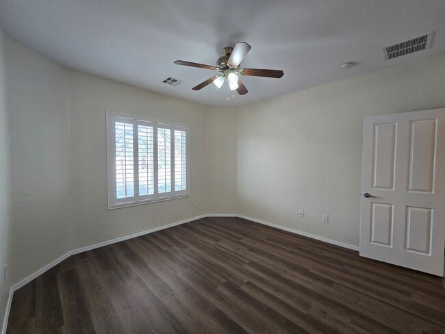 Building Photo - A Fabulous 3 Bedroom Home in Sun City Aliante 55+ Community