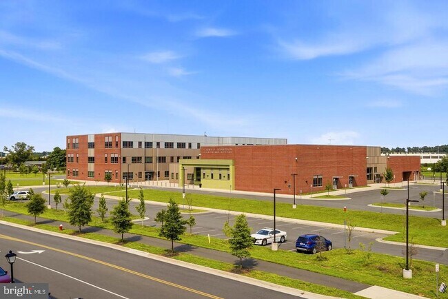 Building Photo - 24274 Thurso Sq