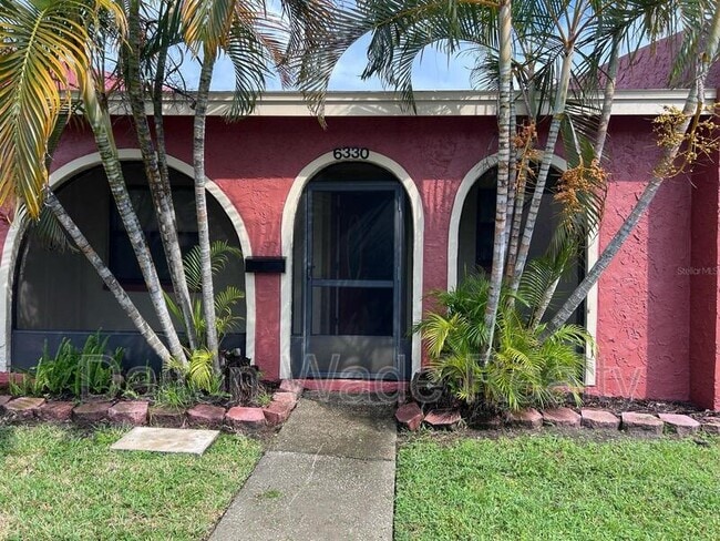 Primary Photo - 6330 Bonnie Bay Cir N