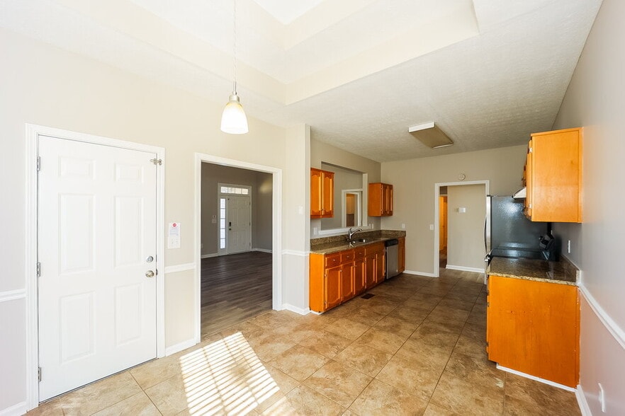 Building Photo - 510 Chestnut Oak Dr