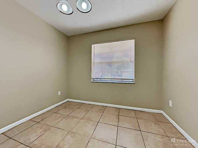Building Photo - 1107 Melrose Street Seffner FL