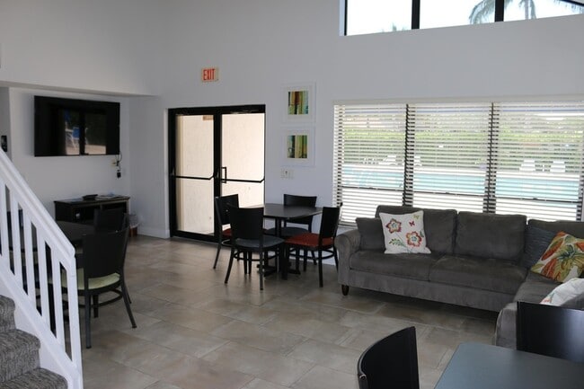 Building Photo - 2668 La Lique Cir