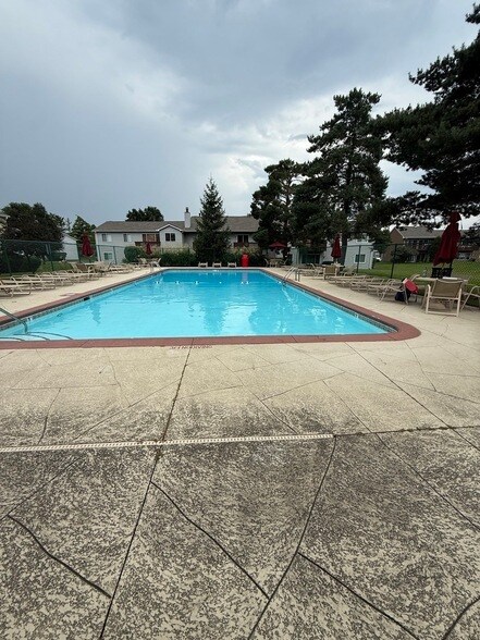 Building Photo - 673 Thorntree Ct