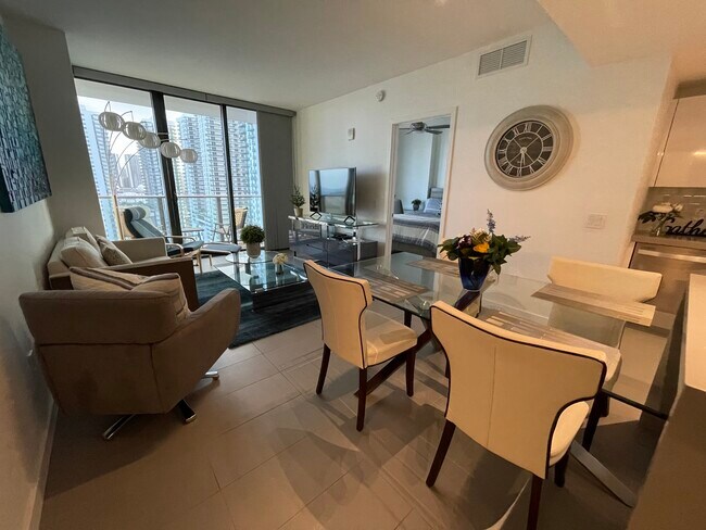 Building Photo - 1600 NE 1st Ave