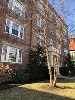 Building Photo - 15 Centre St