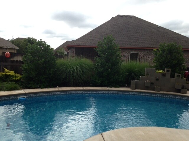 Building Photo - Highly Sought After Stonebridge Addition + Home with In-ground Pool & Shelter + Great Location!!