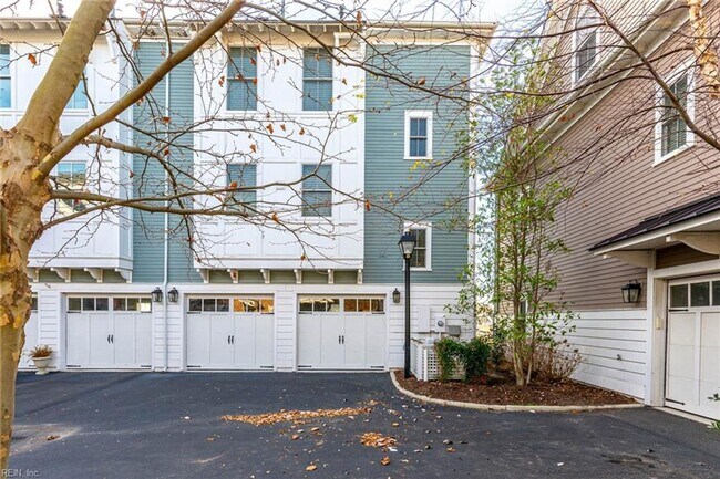 Building Photo - EAST BEACH