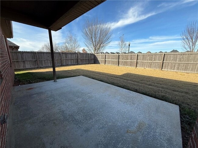 Building Photo - 3100 SW Wargate Ave