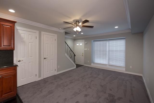 Building Photo - Fairfield Townhouses West at Amityville Village