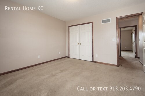 Building Photo - 23501 W 73rd Terrace