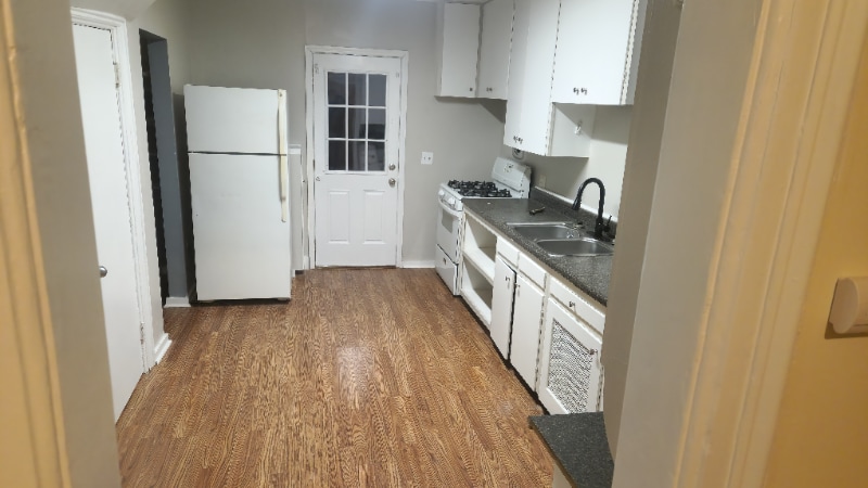 Primary Photo - 246 Bleecker St