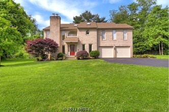 Building Photo - 10304 Snowpine Way