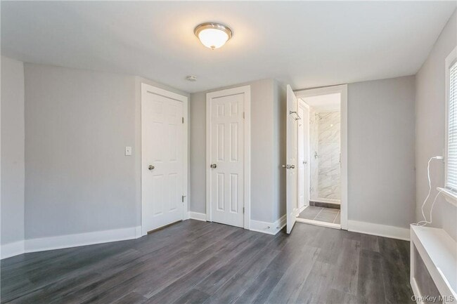 Building Photo - 156 Bellevue Pl