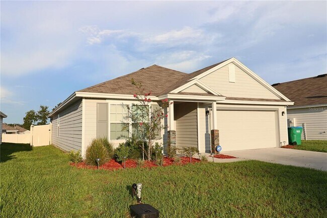 Building Photo - 749 NW 244th Dr