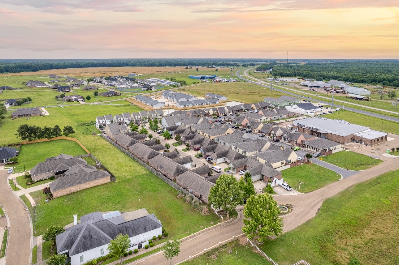 Building Photo - 244 Lenox Bridge