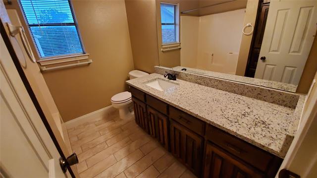 Building Photo - 2813 Shady Grove Dr